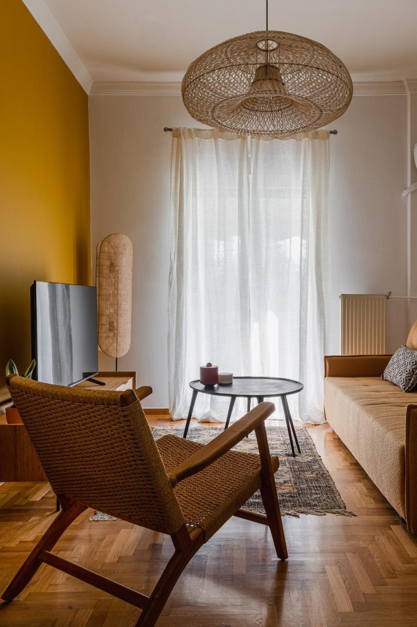 Athens' Gem: Fun, Sun & Your Koukaki Run! Экстерьер фото